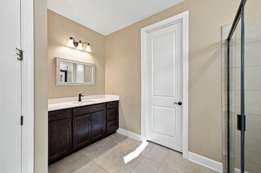 Furnished interior view inside a new home in , Hoschton (Image 20).