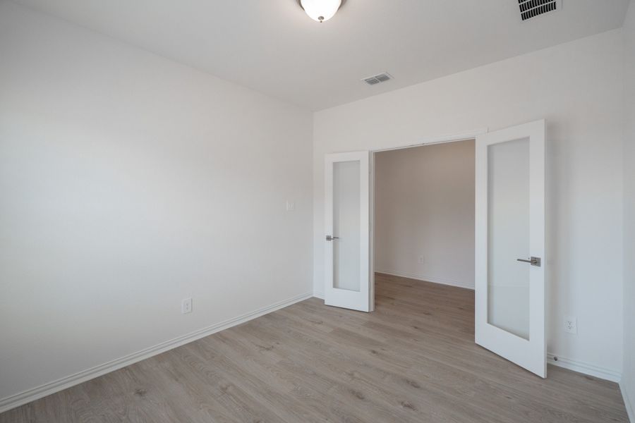 Spacious, unfurnished interior of a new home in Saratoga, Aubrey (Image 22). Spacious, unfurnished interior of a new home in Saratoga, Aubrey (Image 22).