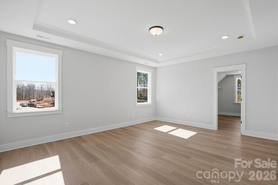 Spacious, unfurnished interior of a new home in Rone Creek, Waxhaw (Image 21).