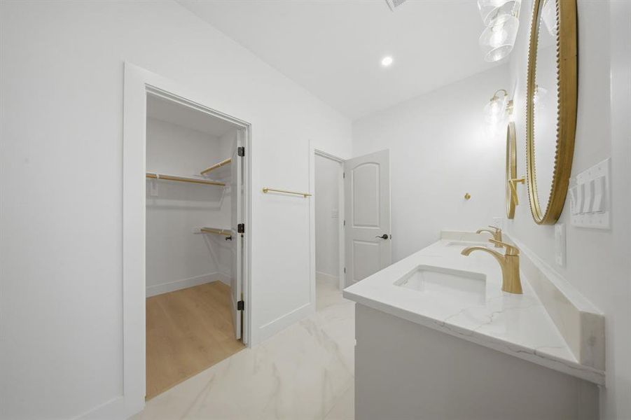 Furnished interior view inside a new home in , Seagoville (Image 9).