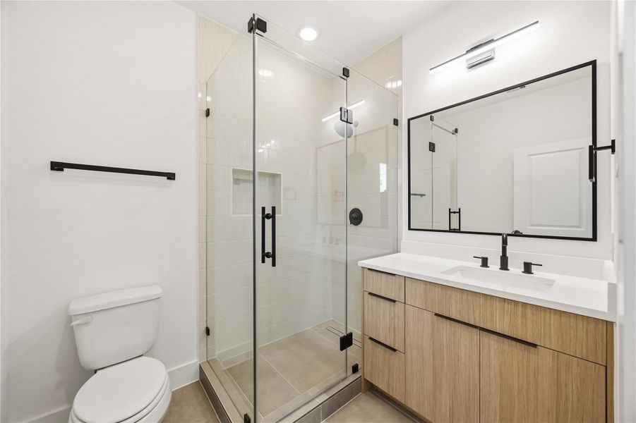 1st floor bath