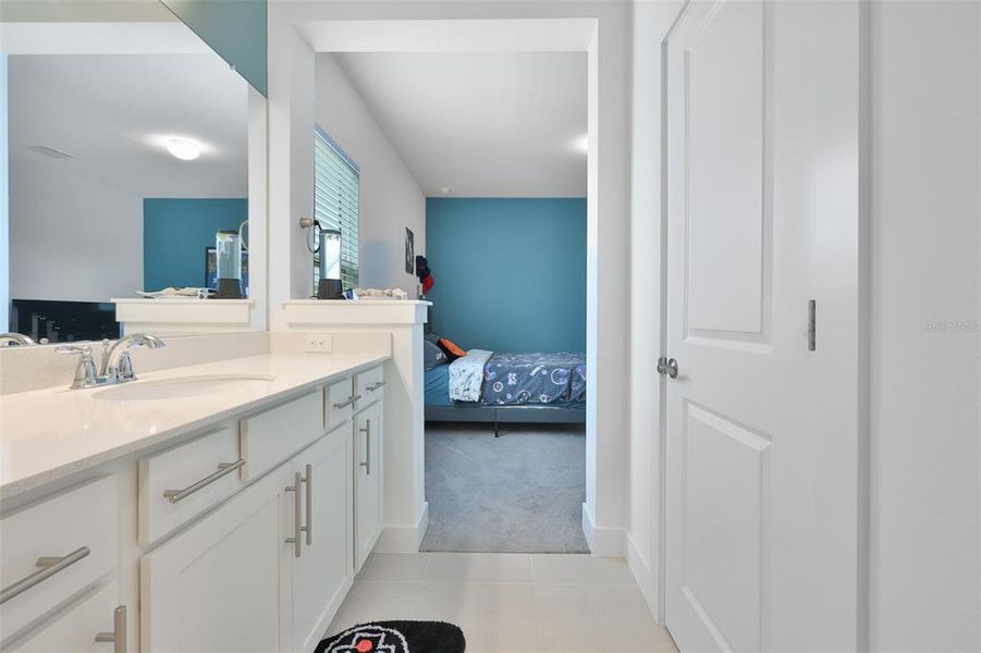Furnished interior view inside a new home in , Apollo Beach (Image 58).