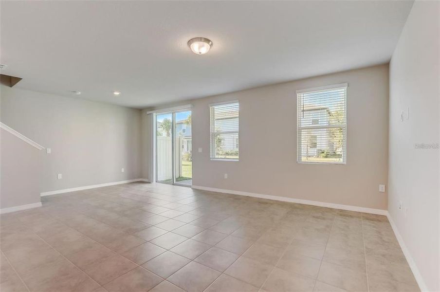 Spacious, unfurnished interior of a new home in , Davenport (Image 15).