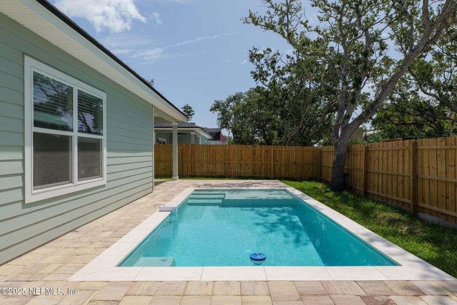 Image 33 of a home in .