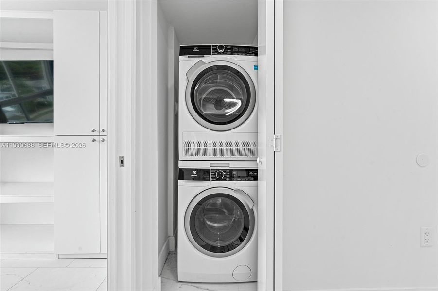 Close-up of interior finishes inside a home in , Hollywood (Image 11).