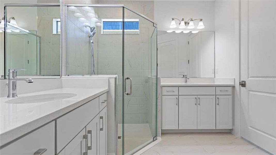 Furnished interior view inside a new home in Cresswind Lakewood Ranch, Lakewood Ranch (Image 10). Furnished interior view inside a new home in Cresswind Lakewood Ranch, Lakewood Ranch (Image 10).