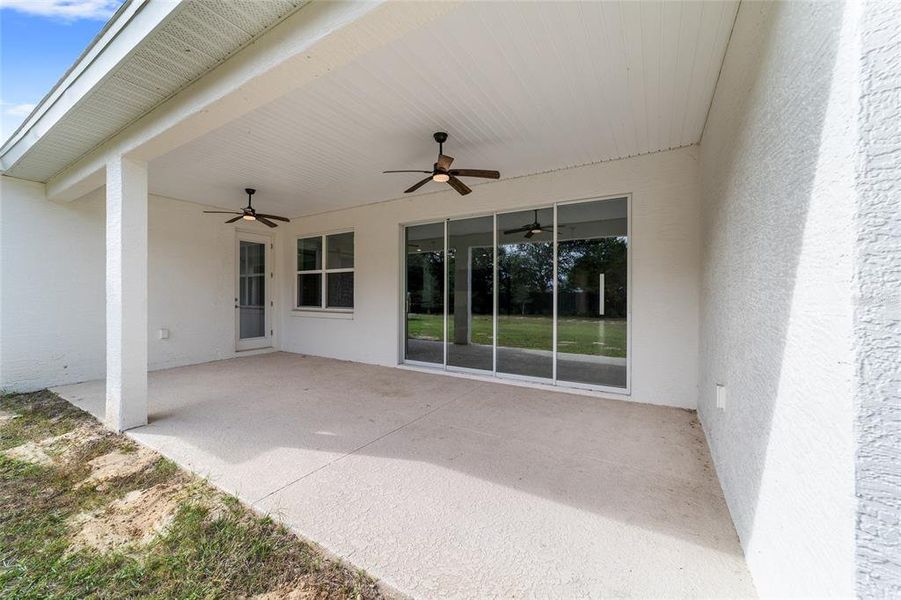 Exterior details and patio area of a home in Calesa Township, Ocala (Image 46).