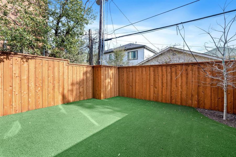 Exterior details and patio area of a home in , Dallas (Image 23).