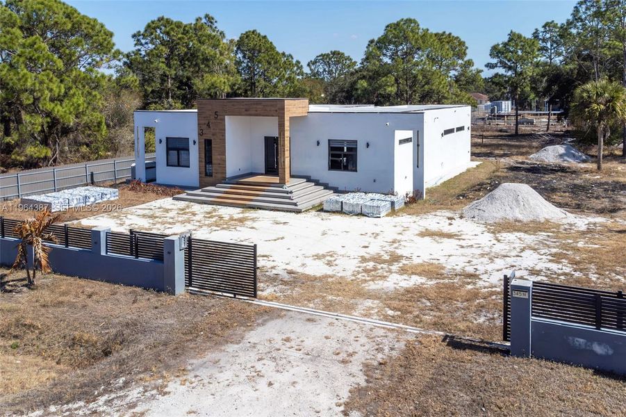 In-progress construction of a new home in , Clewiston, FL (Image 38).