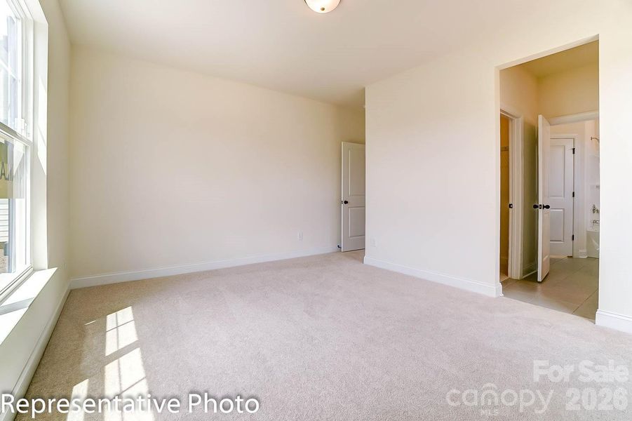 Spacious, unfurnished interior of a new home in Robinson Oaks, Gastonia (Image 21). Spacious, unfurnished interior of a new home in Robinson Oaks, Gastonia (Image 21).