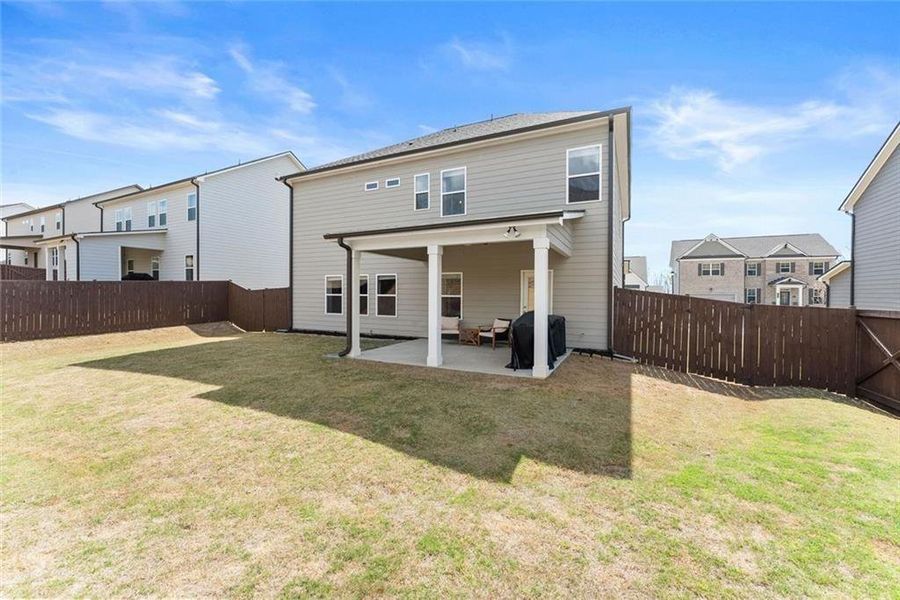 Exterior details and patio area of a home in , Gainesville (Image 24).