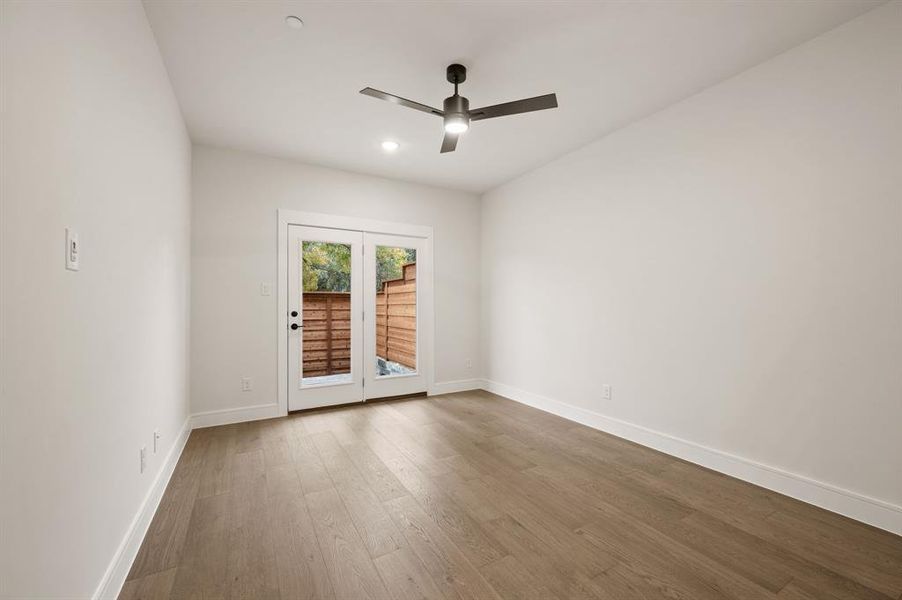 Whether it's a home office, craft space or workout room, the first floor flex space offers endless opportunity to make it your own! Whether it's a home office, craft space or workout room, the first floor flex space offers endless opportunity to make it your own!