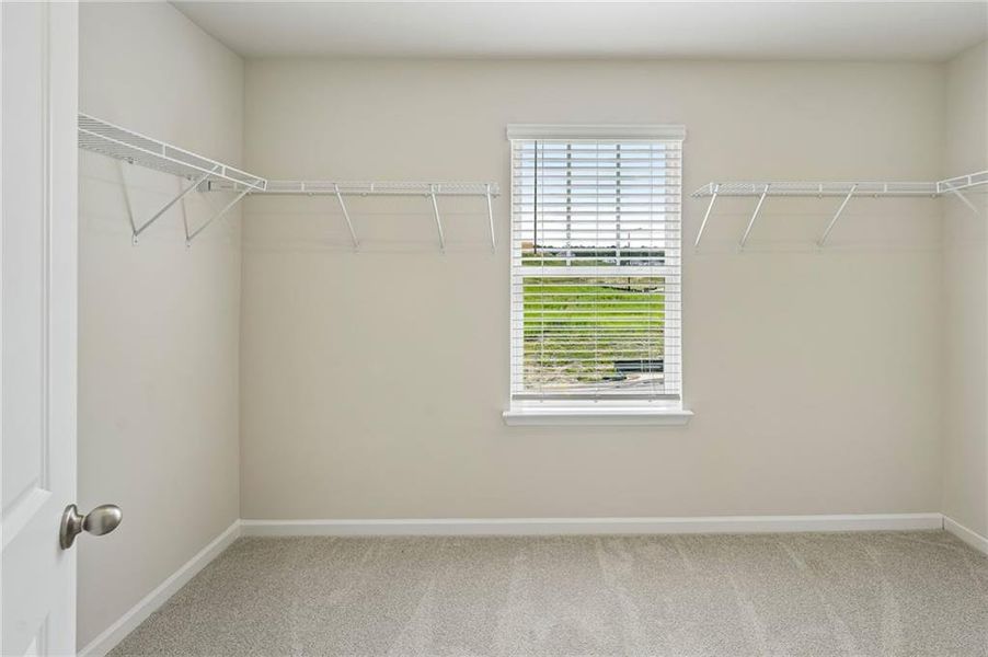 Spacious, unfurnished interior of a new home in Ivey Township, Dallas (Image 58).