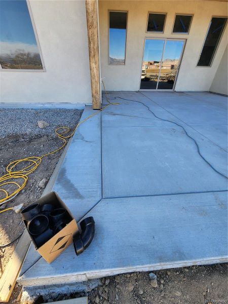 Detail in concrete back patio