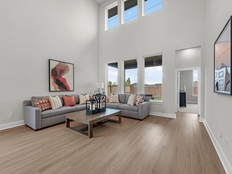 Furnished interior view inside a new home in Trillium 40′, Richmond (Image 7).