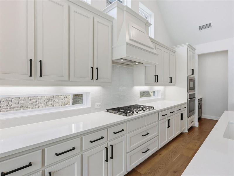Furnished interior view inside a new home in Nelson Lake, Rockwall (Image 9). Furnished interior view inside a new home in Nelson Lake, Rockwall (Image 9).