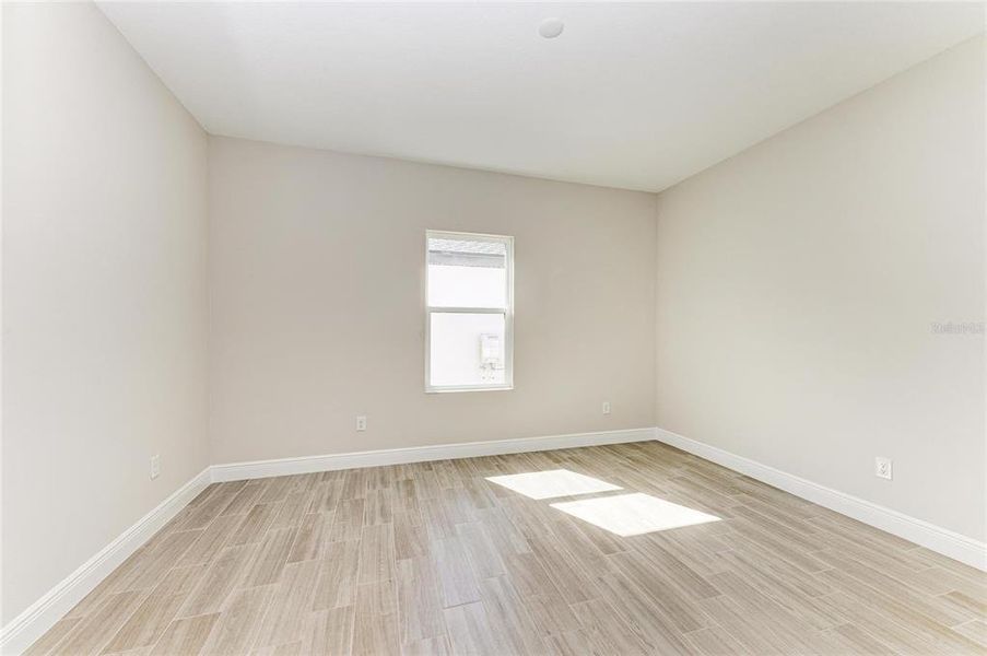 Spacious, unfurnished interior of a new home in Waterset, Apollo Beach (Image 19).