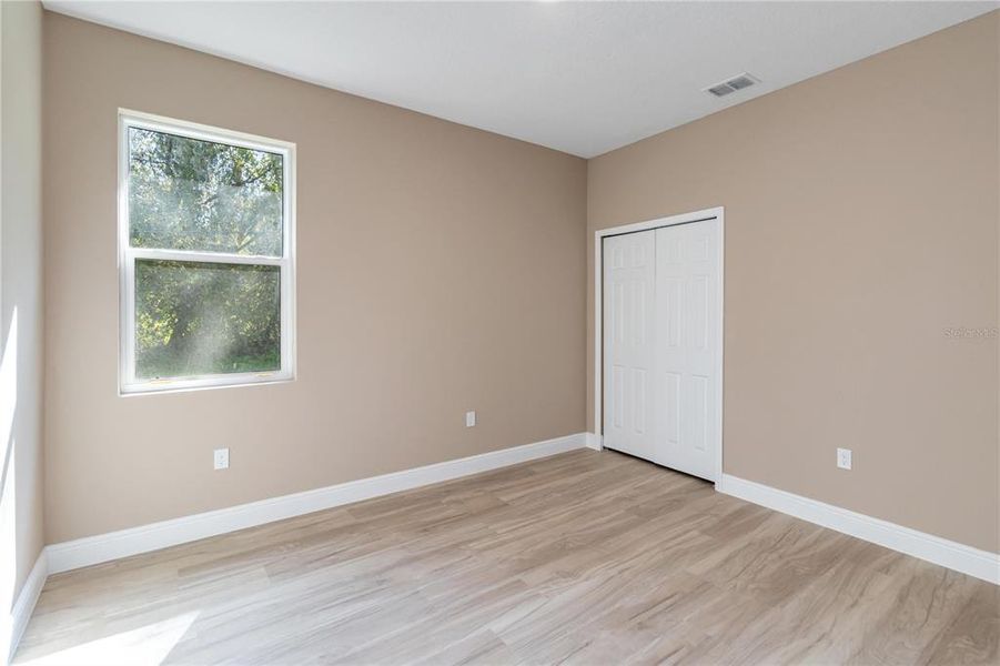 Spacious, unfurnished interior of a new home in , Clermont (Image 21).