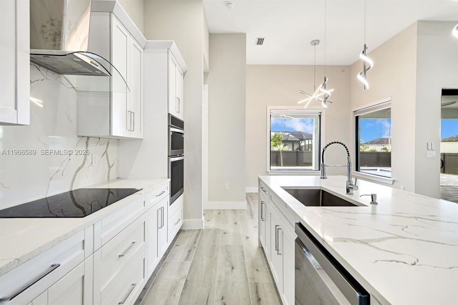 Furnished interior view inside a new home in , Cape Coral (Image 9).