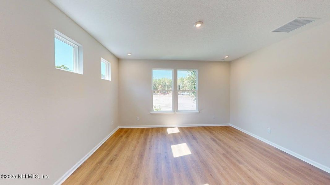 Spacious, unfurnished interior of a new home in RiverTown - WaterSong, St. Johns (Image 13). Spacious, unfurnished interior of a new home in RiverTown - WaterSong, St. Johns (Image 13).