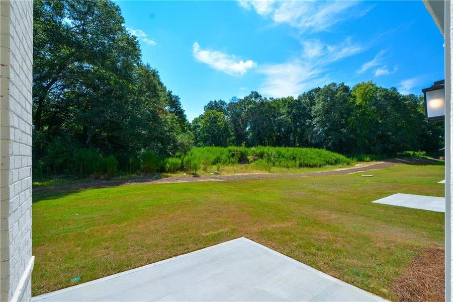 Exterior details and patio area of a home in Graystone Village, Grayson (Image 4).
