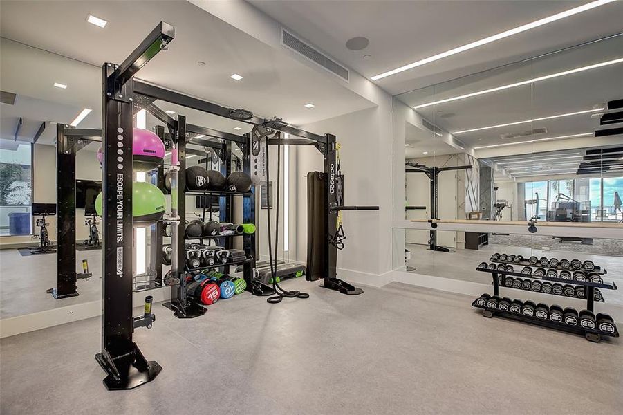 Community amenities in , St. Petersburg (Image 68). Community amenities in , St. Petersburg (Image 68).