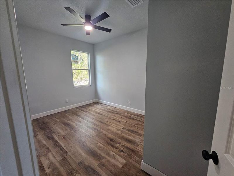 Spacious, unfurnished interior of a new home in , Orange City (Image 24).
