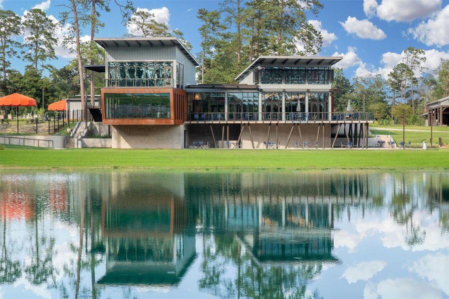 Experience resort-style living at The Lake House, where stunning views of Grand Lake, a luxurious pool, and endless opportunities for kayaking, fishing, and relaxation create an exceptional lifestyle.