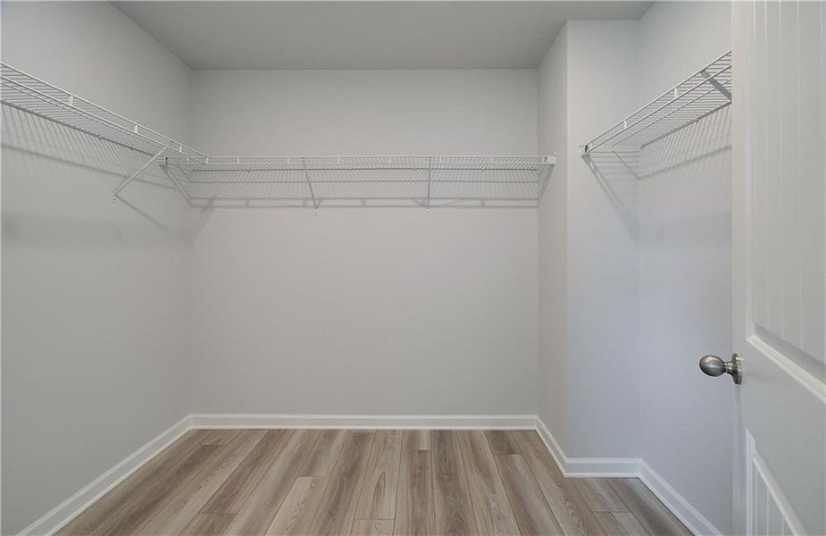 Spacious, unfurnished interior of a new home in Enclave at Evergreen, Fairburn (Image 25).