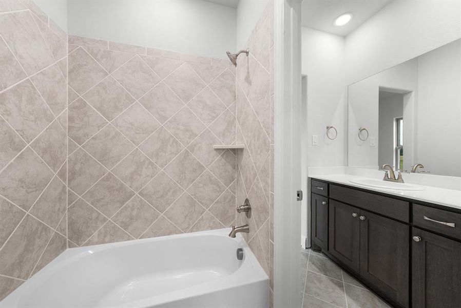 Furnished interior view inside a new home in Creekview Farms, Greenville (Image 8).