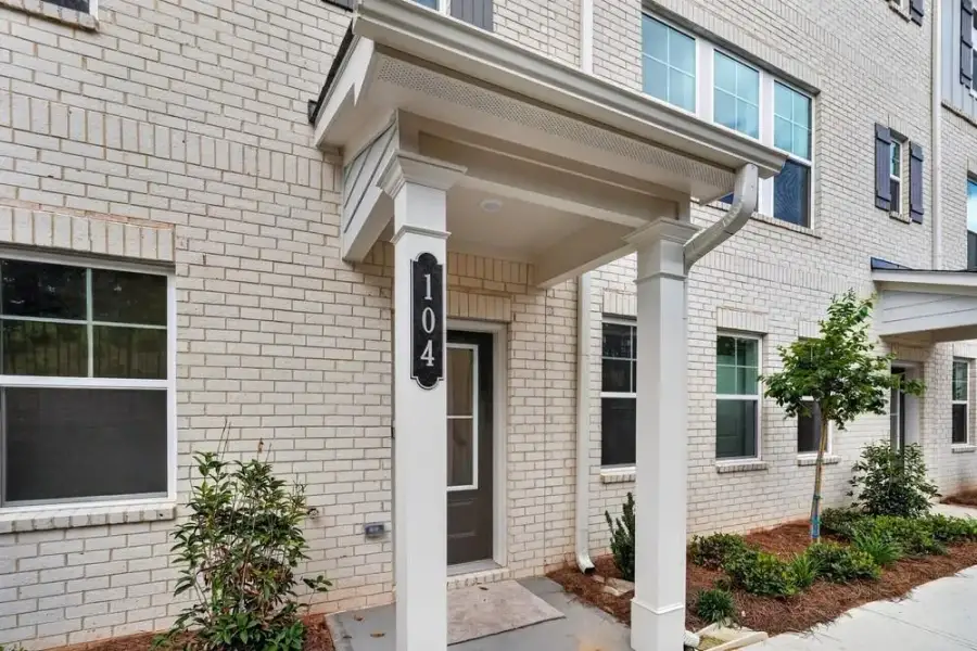 Exterior details and patio area of a home in Chandler Run, Tucker (Image 22).