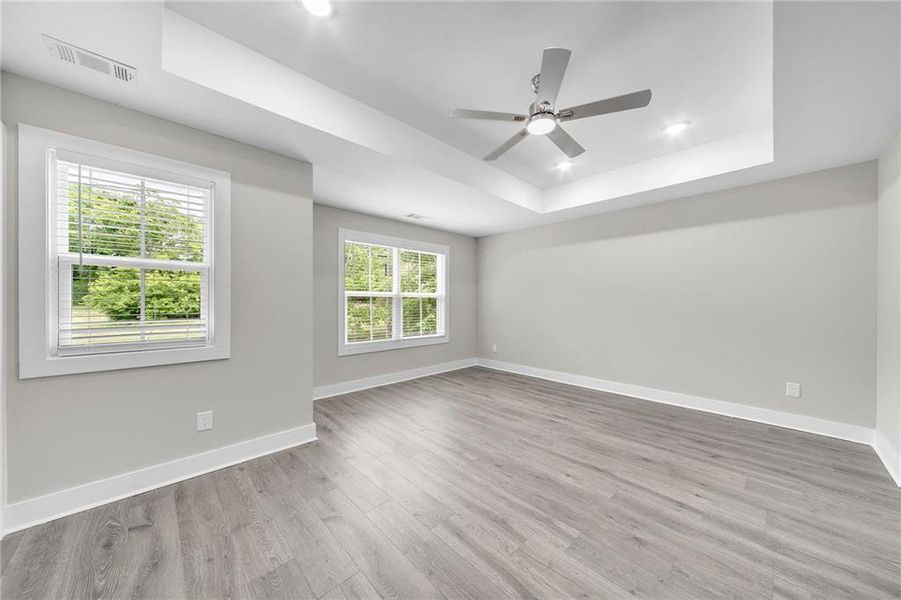 Spacious, unfurnished interior of a new home in , Griffin (Image 15).