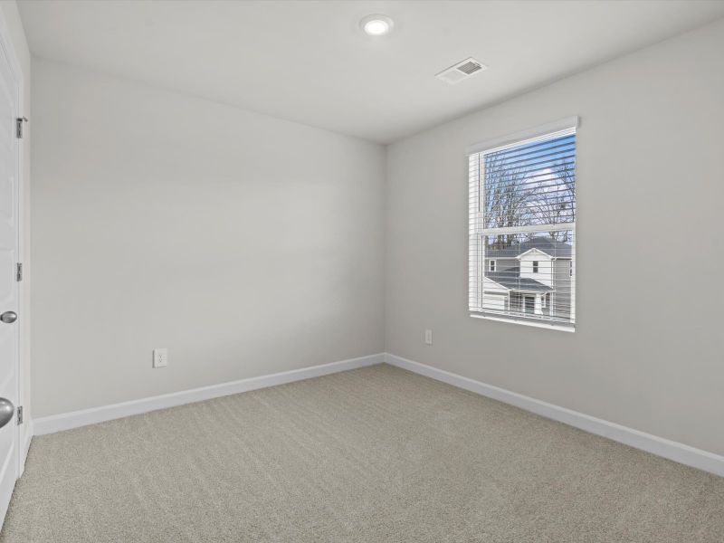 Spacious, unfurnished interior of a new home in Cedar Shoals – Heritage Collection, Piedmont (Image 19).