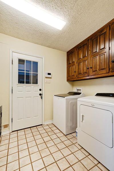 Furnished interior view inside a new home in , Paris (Image 5). Furnished interior view inside a new home in , Paris (Image 5).