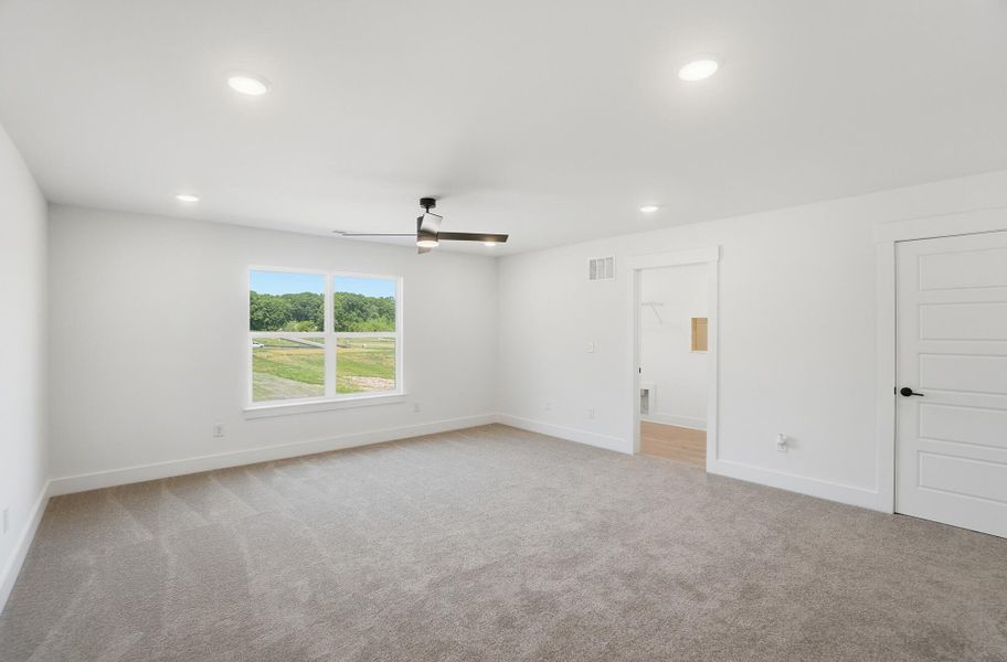 Spacious, unfurnished interior of a new home in Chasewood, Mint Hill (Image 35).
