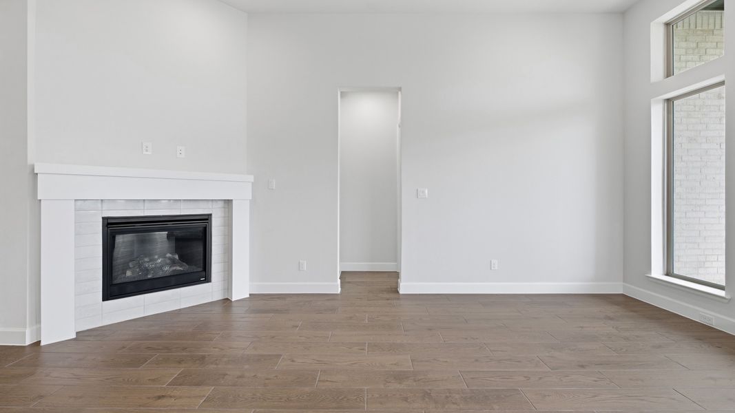 Spacious, unfurnished interior of a new home in Mustang Lakes, Celina (Image 20).