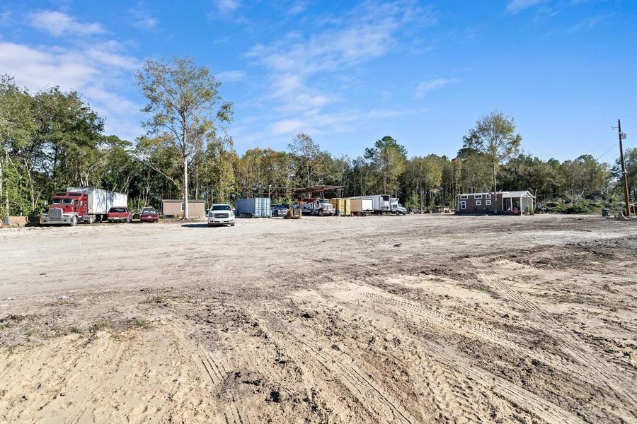 Site preparation for new homesites in , Liberty (Image 18).