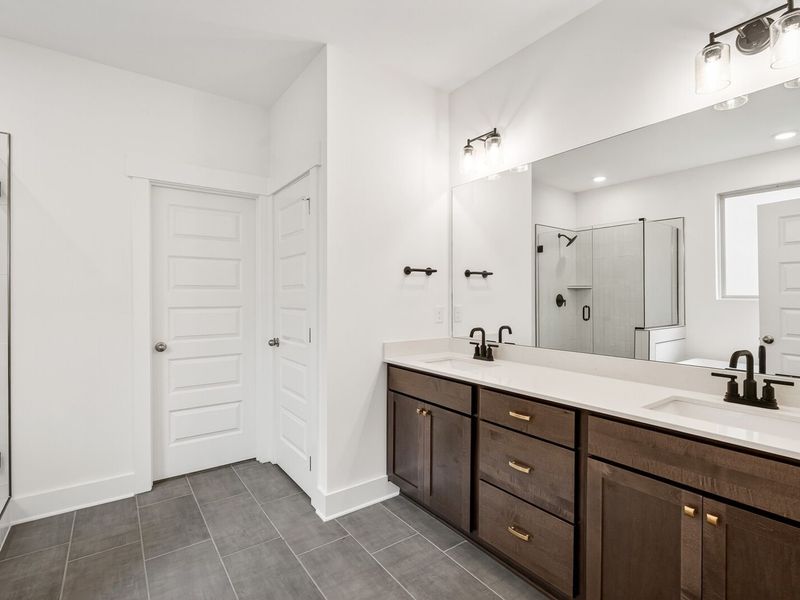Furnished interior view inside a new home in Woods Crossing, Gallatin (Image 13).