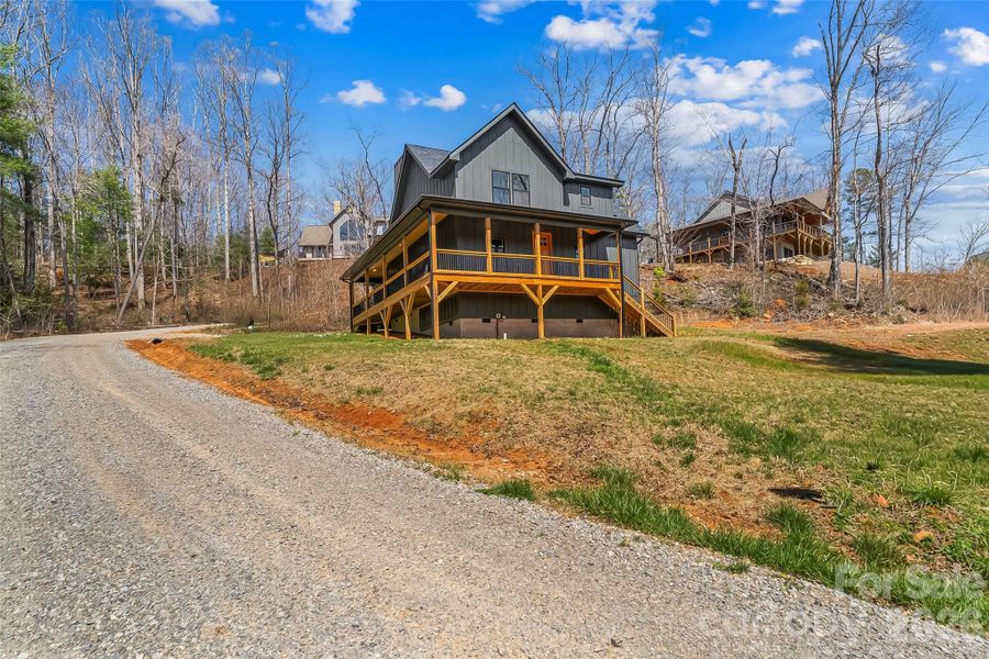 Exterior details and patio area of a home in , Marion (Image 23).