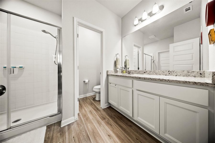 Furnished interior view inside a new home in , Elgin (Image 9).