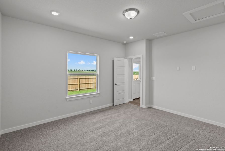 Image 17 of a home in Highland Ridge.