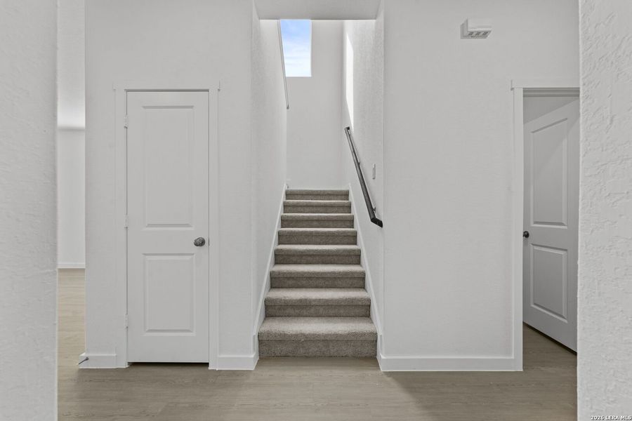 Spacious, unfurnished interior of a new home in Waterwheel, San Antonio (Image 13). Spacious, unfurnished interior of a new home in Waterwheel, San Antonio (Image 13).