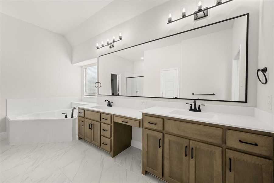 4422 Verbena- Primary Suite-3 4422 Verbena- Primary Suite-3