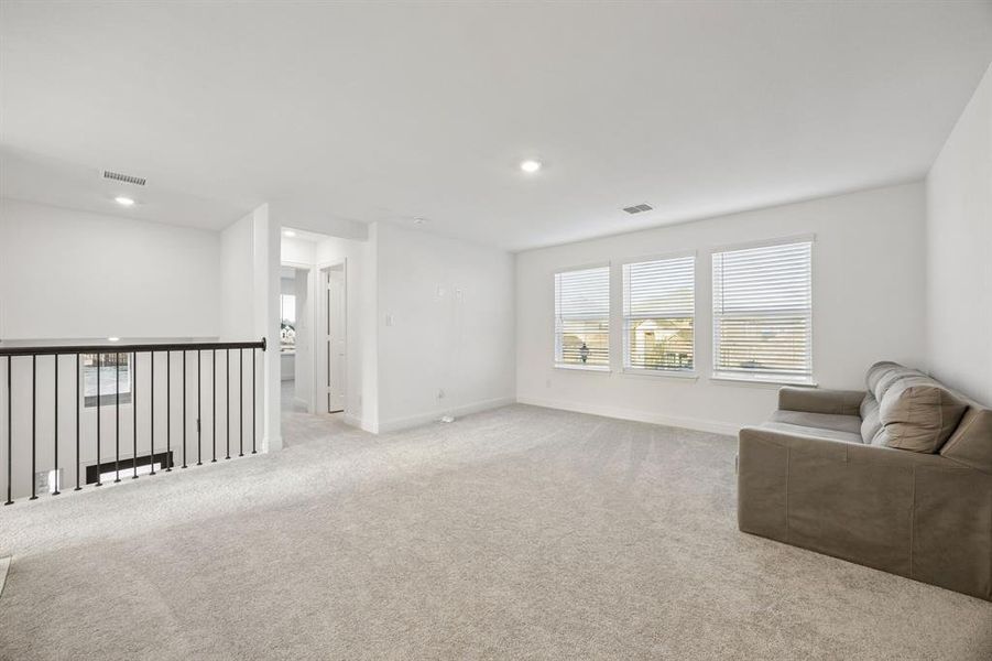 Spacious, unfurnished interior of a new home in , Northlake (Image 20).