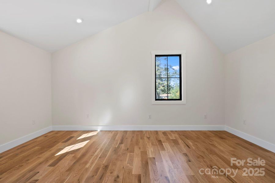 Spacious, unfurnished interior of a new home in , Hendersonville (Image 19).