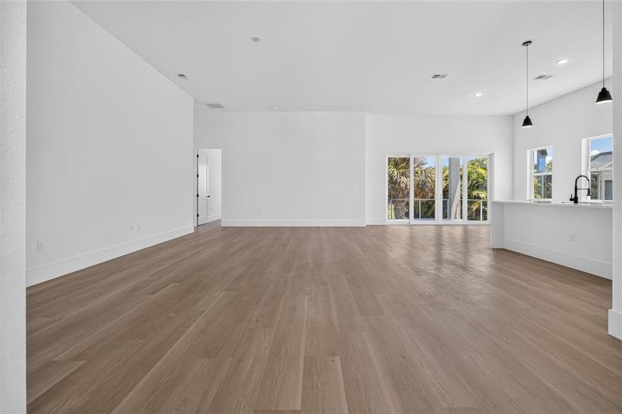 Spacious, unfurnished interior of a new home in , Port Charlotte (Image 37).