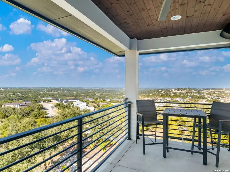Exterior details and patio area of a home in , San Antonio (Image 27).