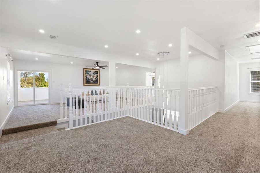 Spacious, unfurnished interior of a new home in , Pecan Gap (Image 23).