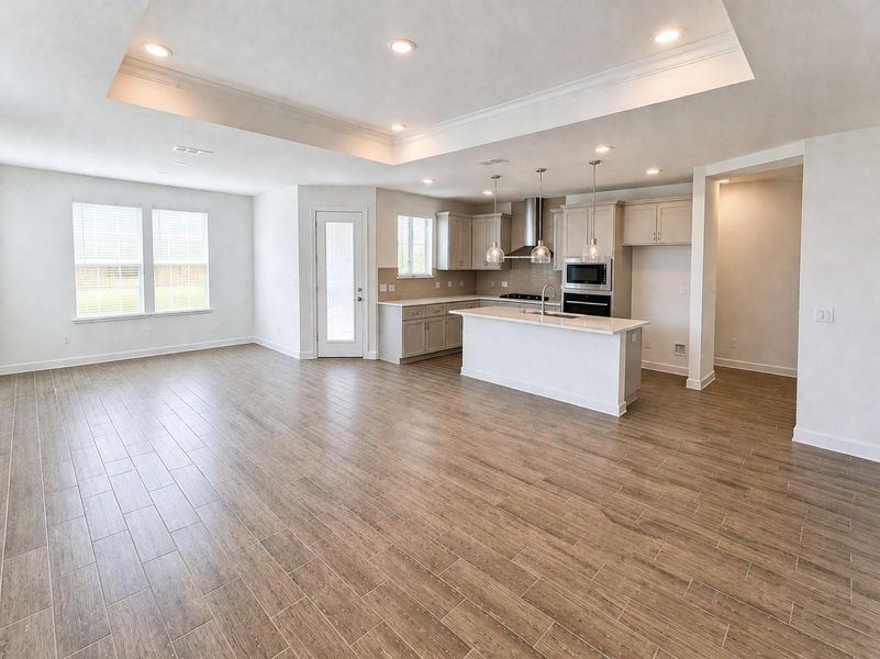 Spacious, unfurnished interior of a new home in River Ranch, Dayton (Image 15).