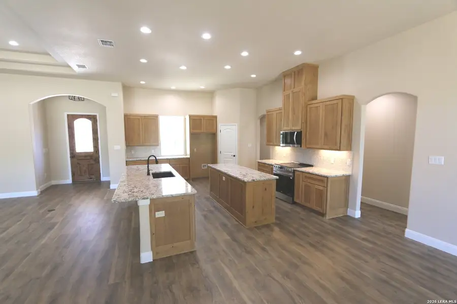 Furnished interior view inside a new home in , Floresville (Image 10).
